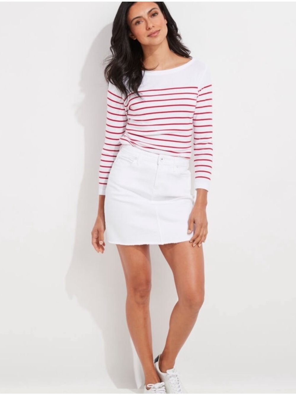 NWOT Vineyard Vines white mini jean skirt
